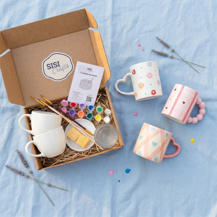 Box peinture sur céramique Sisi Crafts — kit DIY avec 2 tasses anse cœur, peinture Pébéo et accessoires